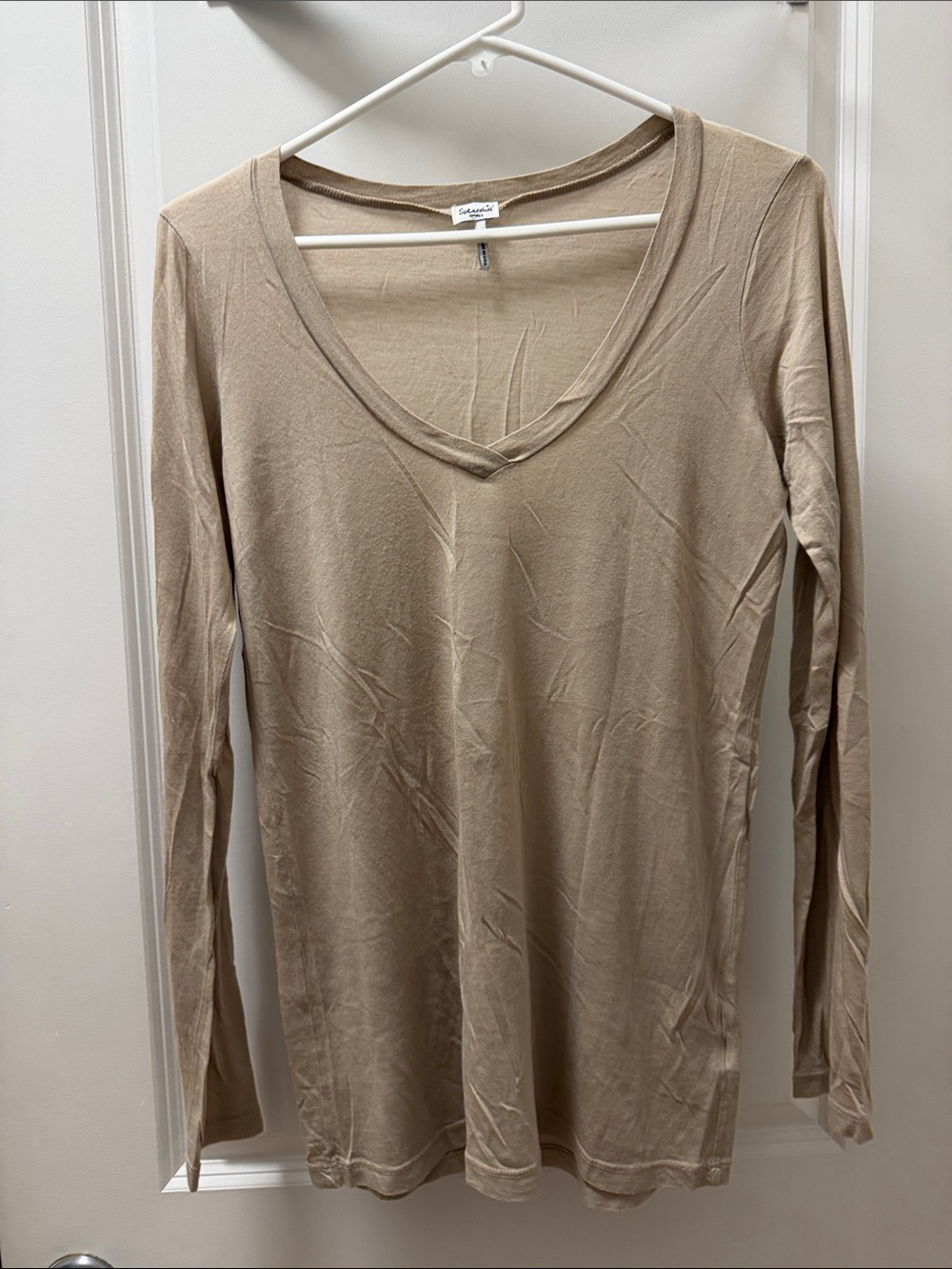 Splendid Beige V-Neck Long Sleeve Top